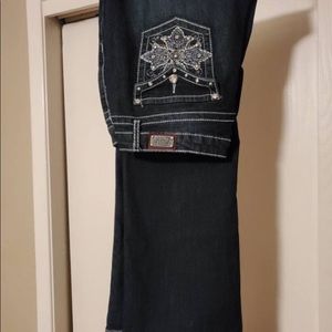 Earl jeans great back pocket detail